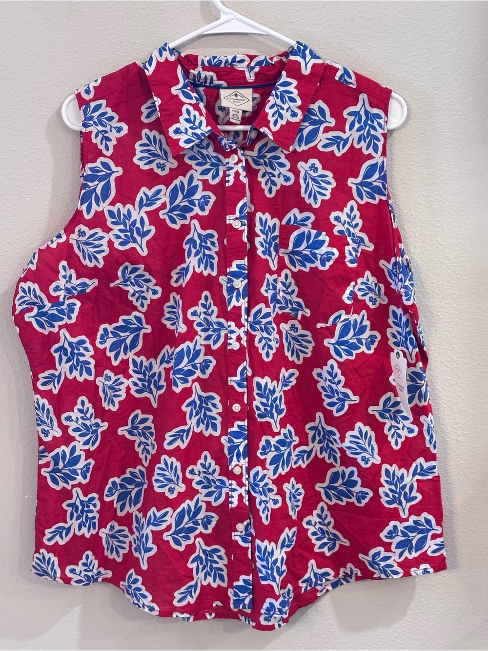 St. John's Bay Red Sleeveless Button-Down Top with Blue Floral Print, PXXL, NWT